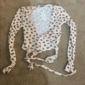 Floral brandy Melville wrap top